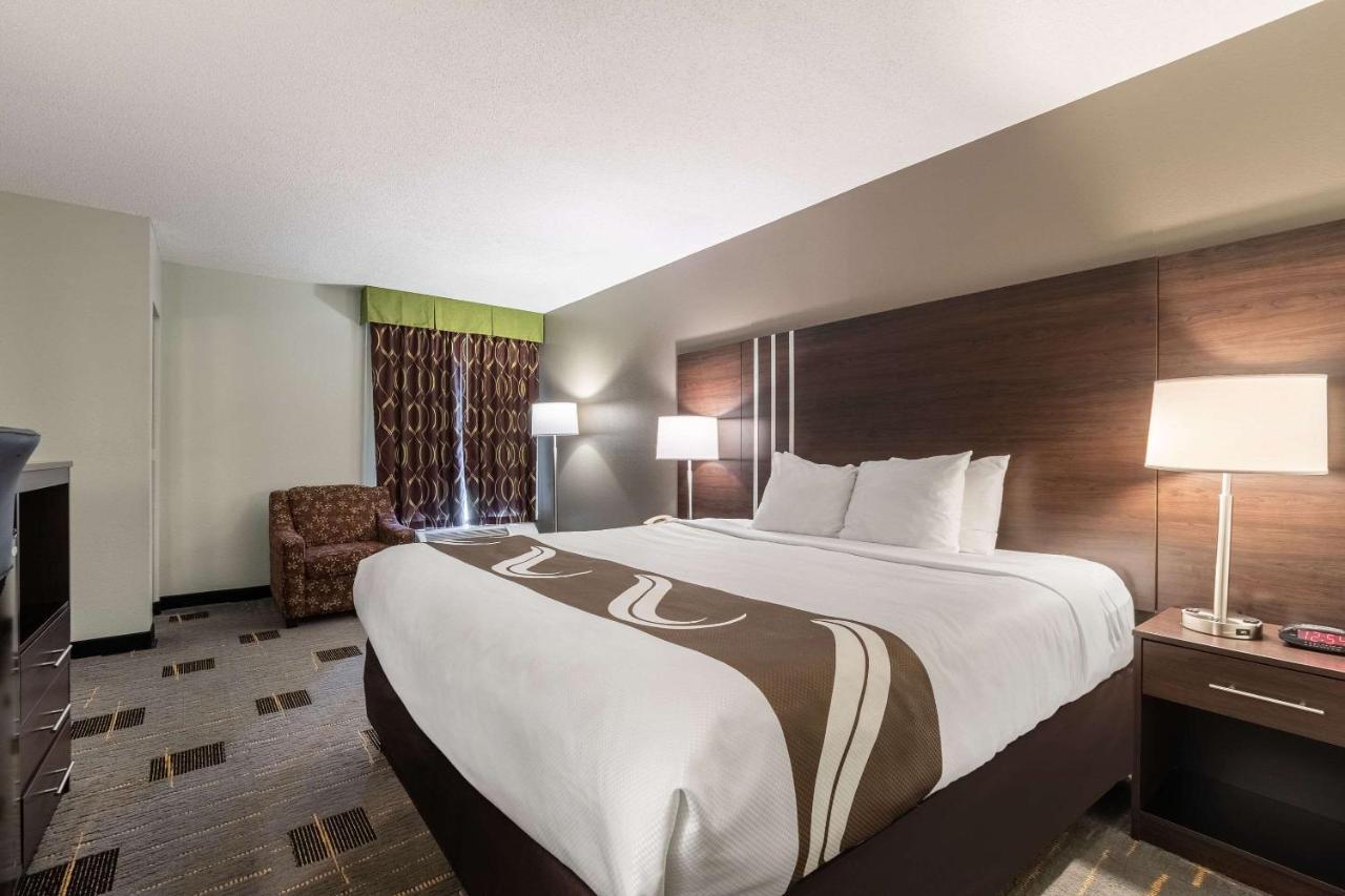 Quality Inn Cleveland Exterior photo